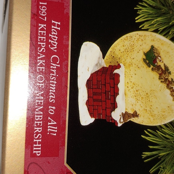 Hallmark Keepsake Ornament Collectors Club - Picture 3 of 5